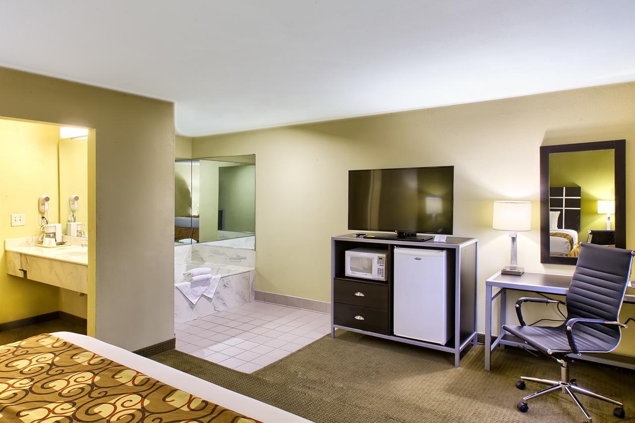Country Hearth Inn Of Knightdale Esterno foto